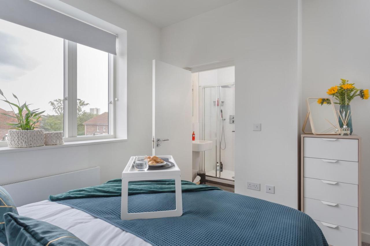 Luxury Serviced Apartments Stevenage, Hertfordshire Ngoại thất bức ảnh