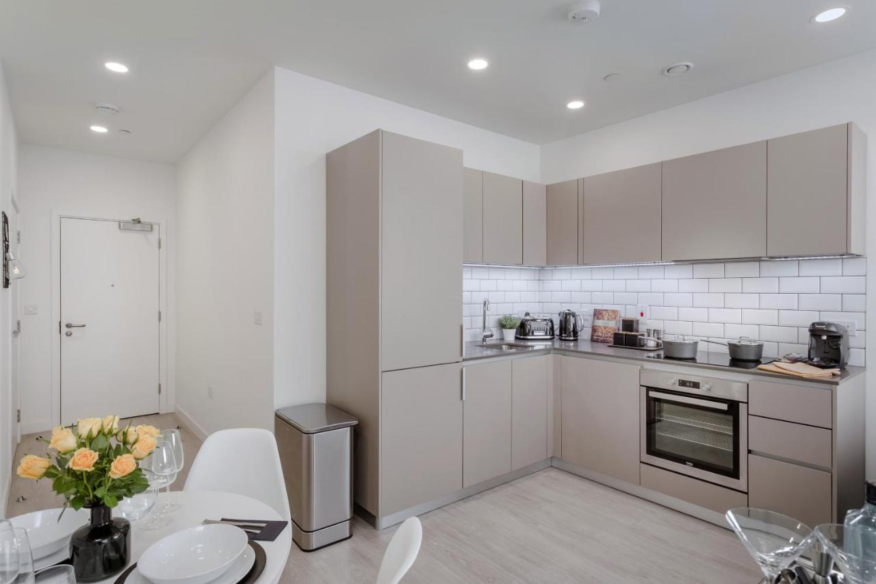 Luxury Serviced Apartments Stevenage, Hertfordshire Ngoại thất bức ảnh