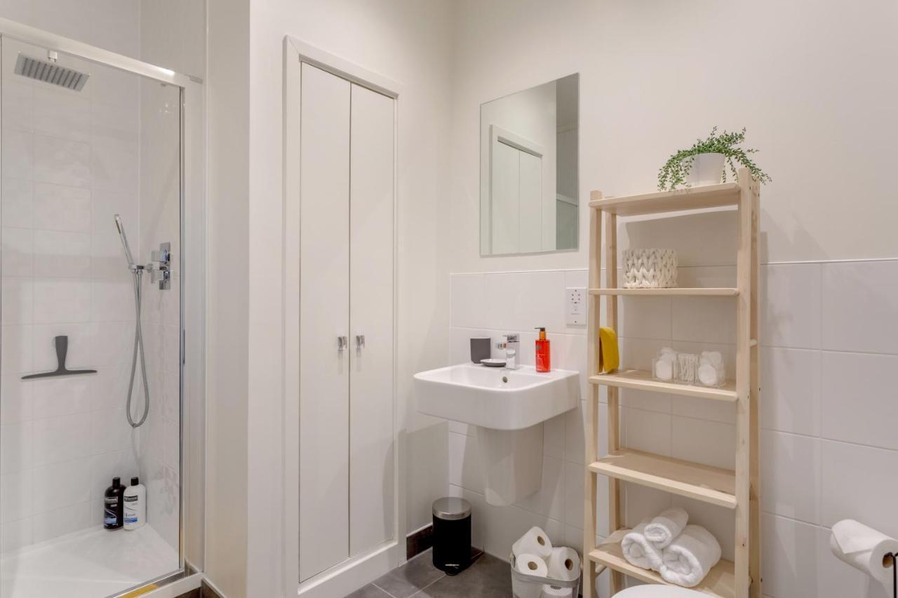 Luxury Serviced Apartments Stevenage, Hertfordshire Ngoại thất bức ảnh