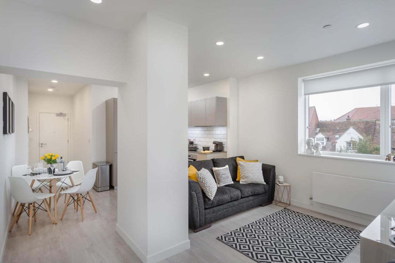 Luxury Serviced Apartments Stevenage, Hertfordshire Ngoại thất bức ảnh