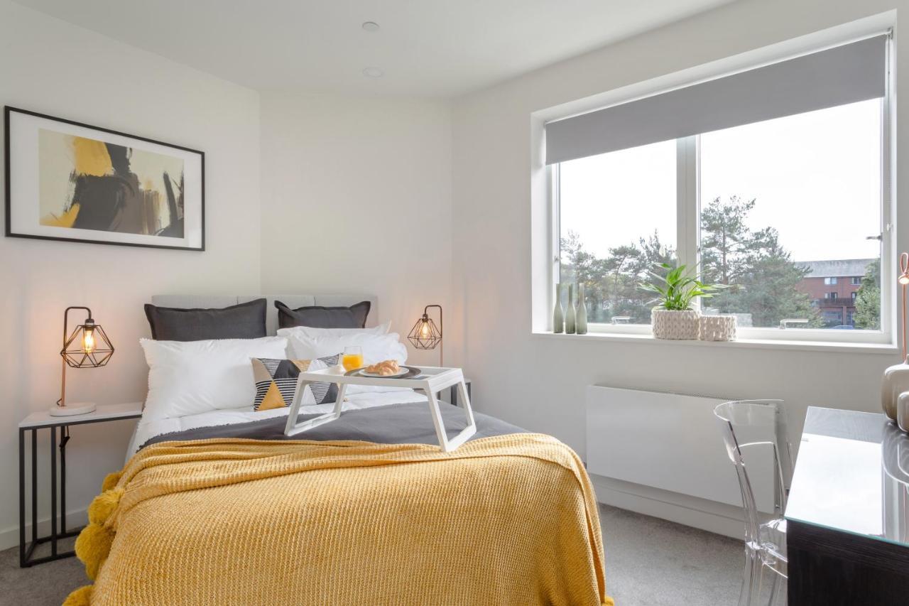 Luxury Serviced Apartments Stevenage, Hertfordshire Ngoại thất bức ảnh